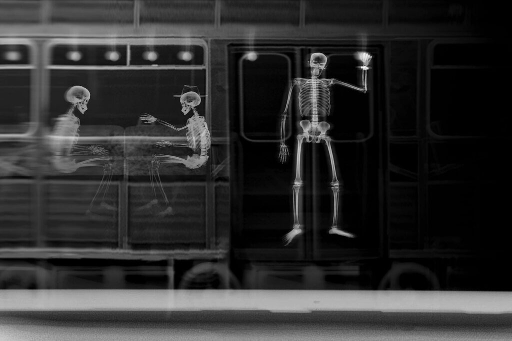 Nick Veasey, the photographer who works with x-rays