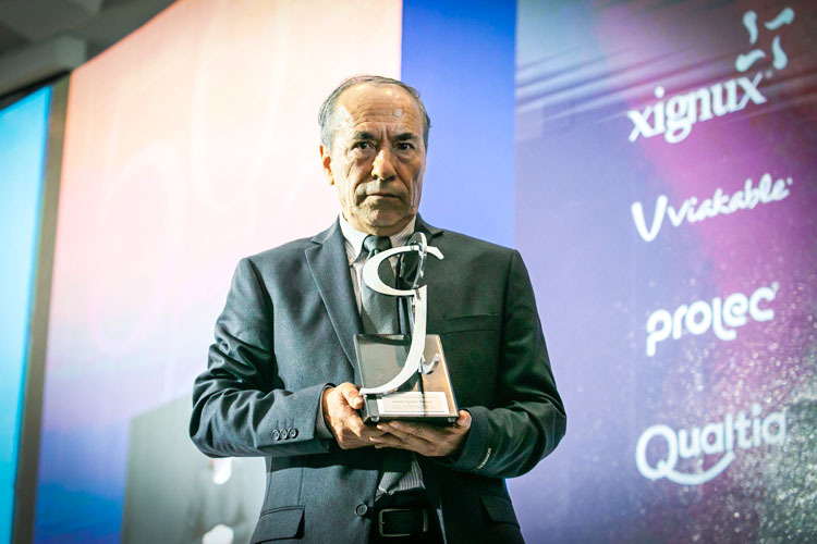 The recipient of the 50th Edition Insignia Award, the highest distinction of the Rómulo Garza Award, was Ismael Aguilar Barajas. 