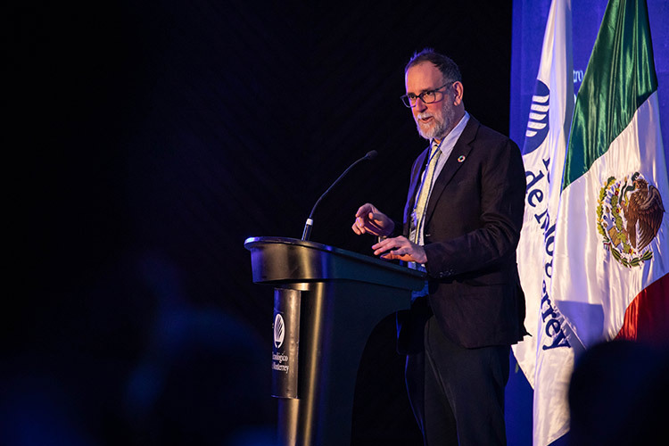 Adrián Cerezo, researcher at the Yale Child Study Center. (Photo: Alejandro Salazar / TecScience)