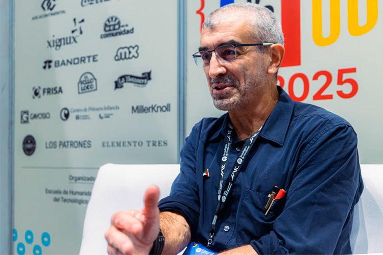 Naief Yehya during the presentation of The Planet of Fungi