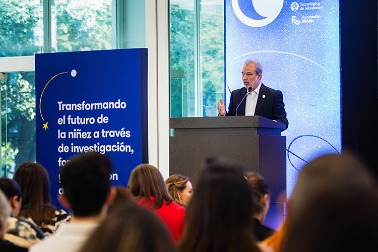 Manuel Pérez, director del Centro de Primera Infancia.