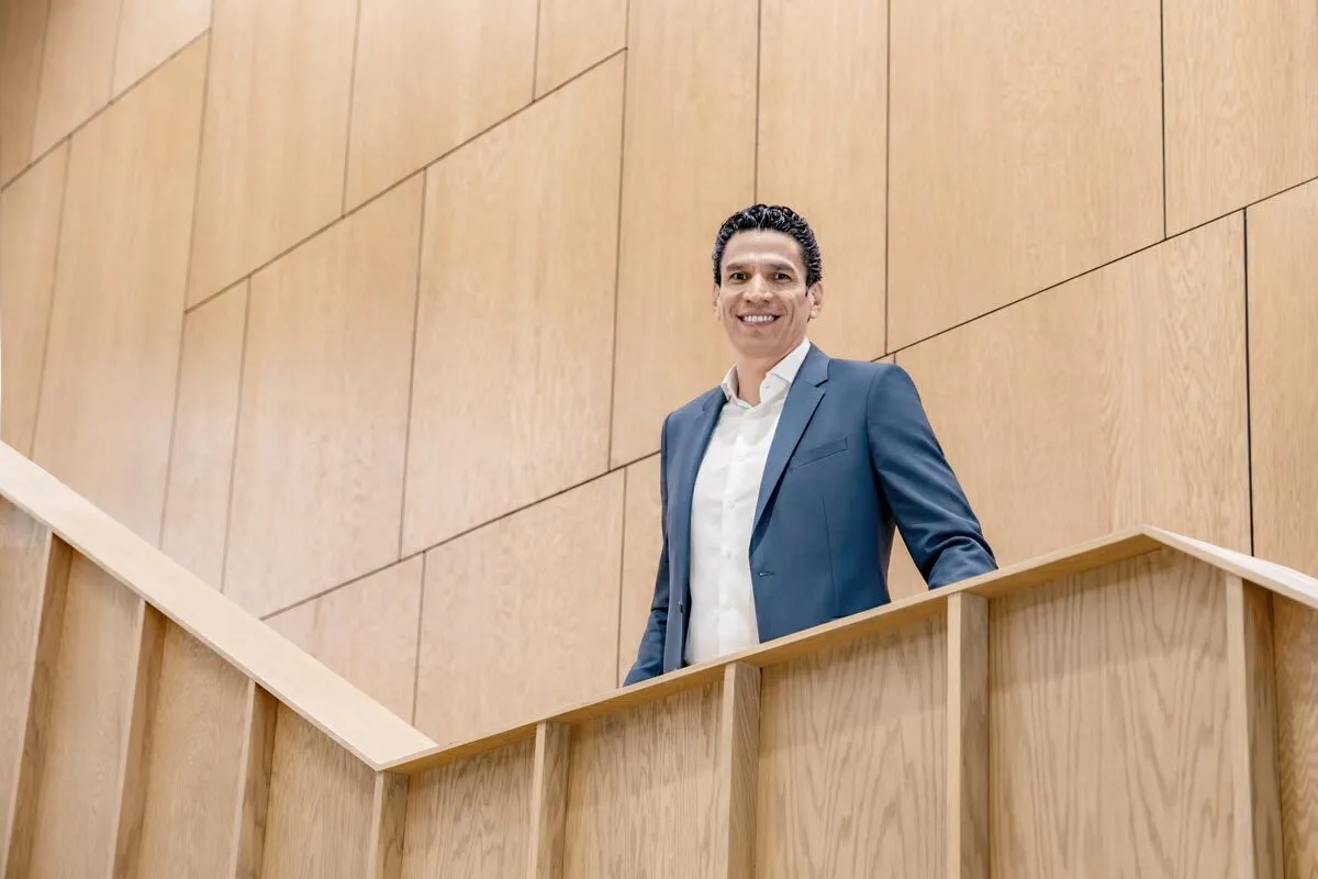 Josué Velázquez, director del Institute for AI in Manufacturing and Supply Chains del Tec de Monterrey.
