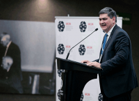 Rector del Tec David Garza