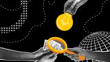 Ilustración de un foco y una lupa analizando una mano con dinero