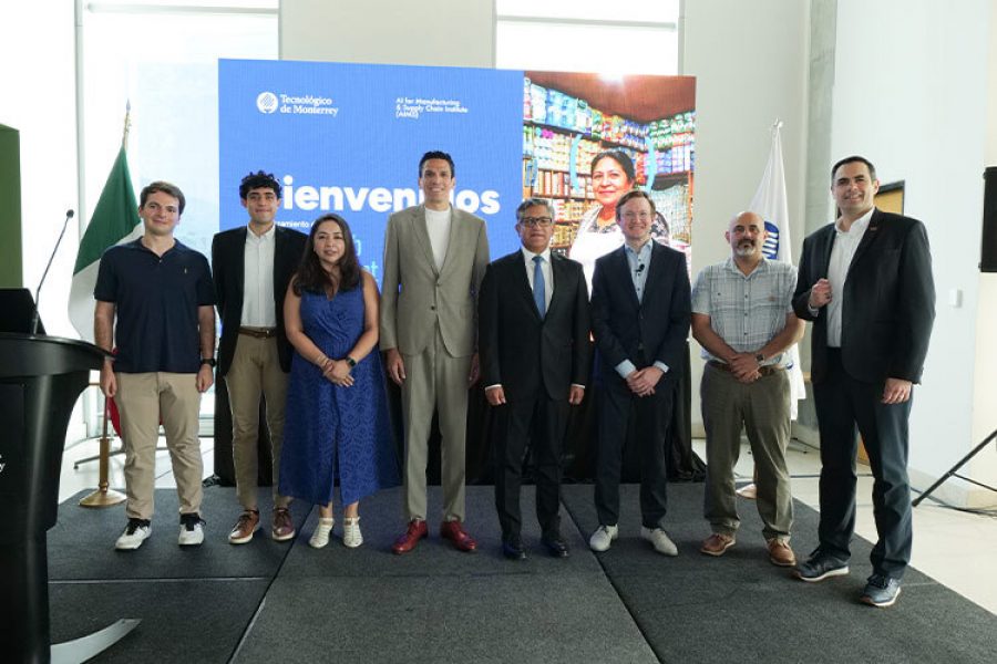 Estudiantes, profesores y líderes de investigación del Tec y el MIT participaron en el relanzamiento del LIFT Lab. (Foto: Tecnológico de Monterrey)