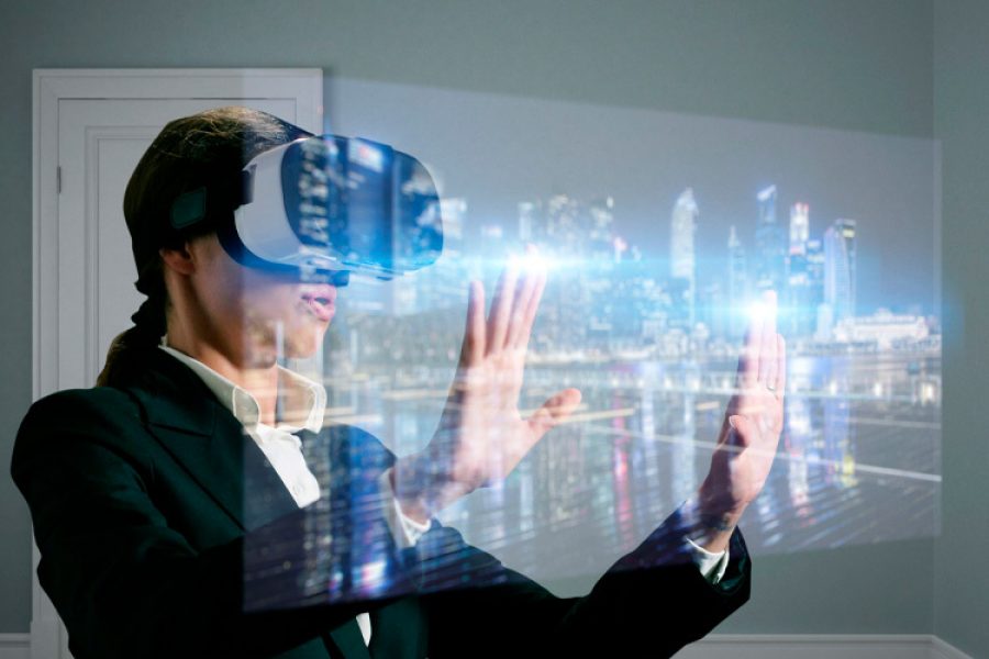 La plataforma aprovecha tecnologías como visores de realidad virtual, gemelos digitales y robots industriales. (Foto: Getty Images)